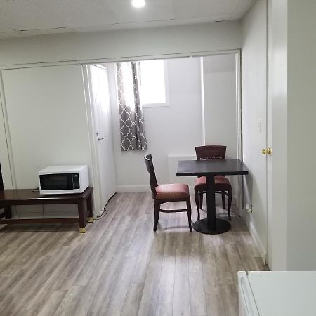 Bloorcourt Inn Toronto Ngoại thất bức ảnh