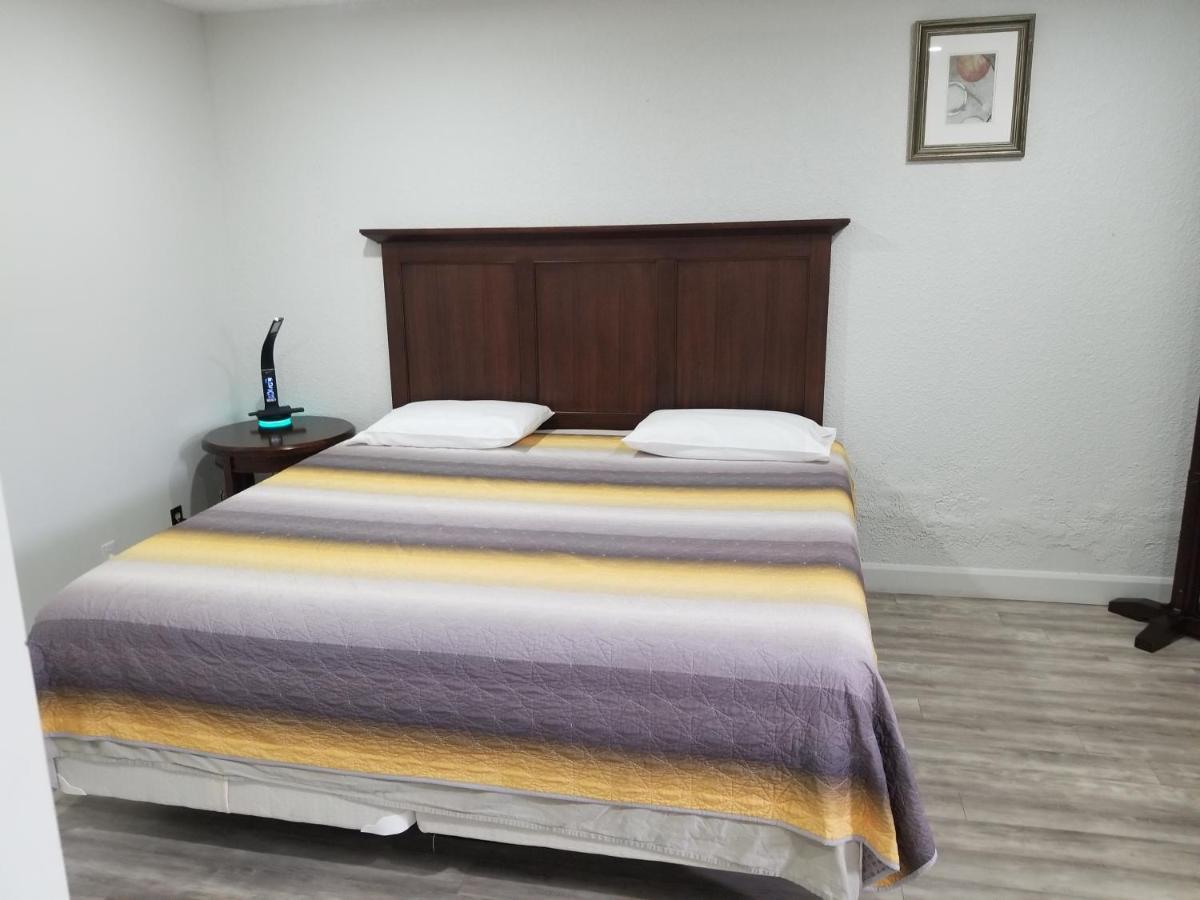 Bloorcourt Inn Toronto Ngoại thất bức ảnh